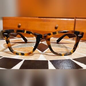 RayBan glasses frames Like NEW condition Unisex Turtle frame w black arms